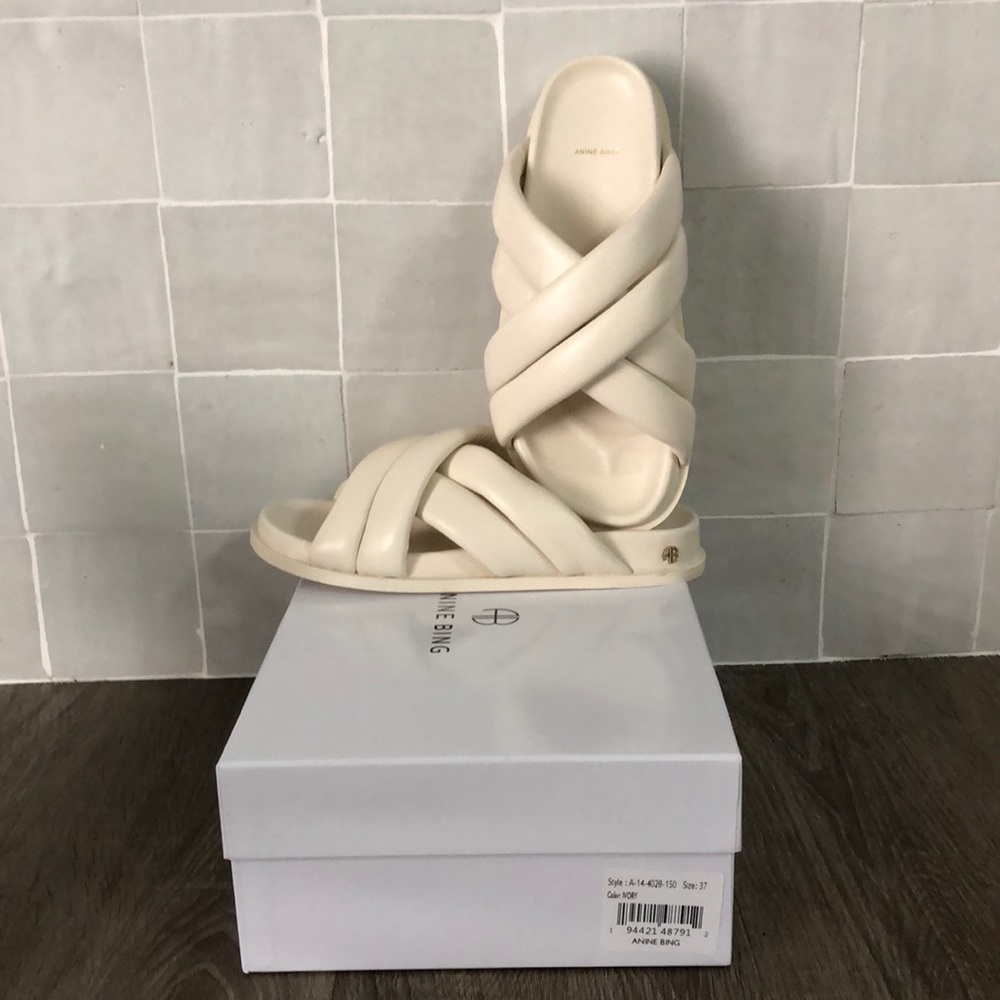 New in Box - Anine Bing Lizzie Slides